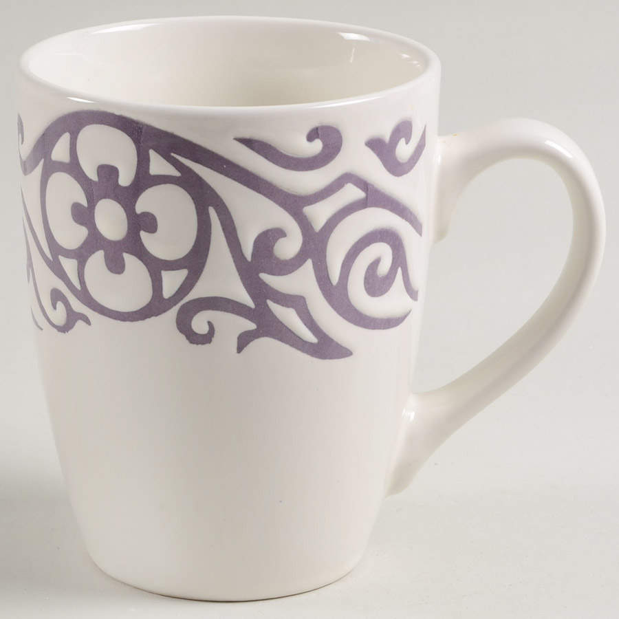 Cucina Scroll Lavender Mug by Rachael Ray-1