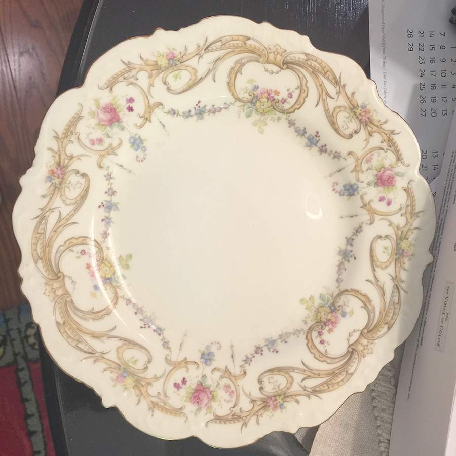 B7932 Dinner Plate by Royal Cauldon-1