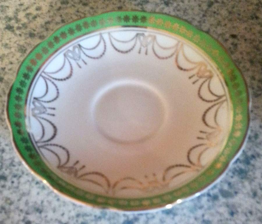 6443 Saucer by Roslyn (England)-1
