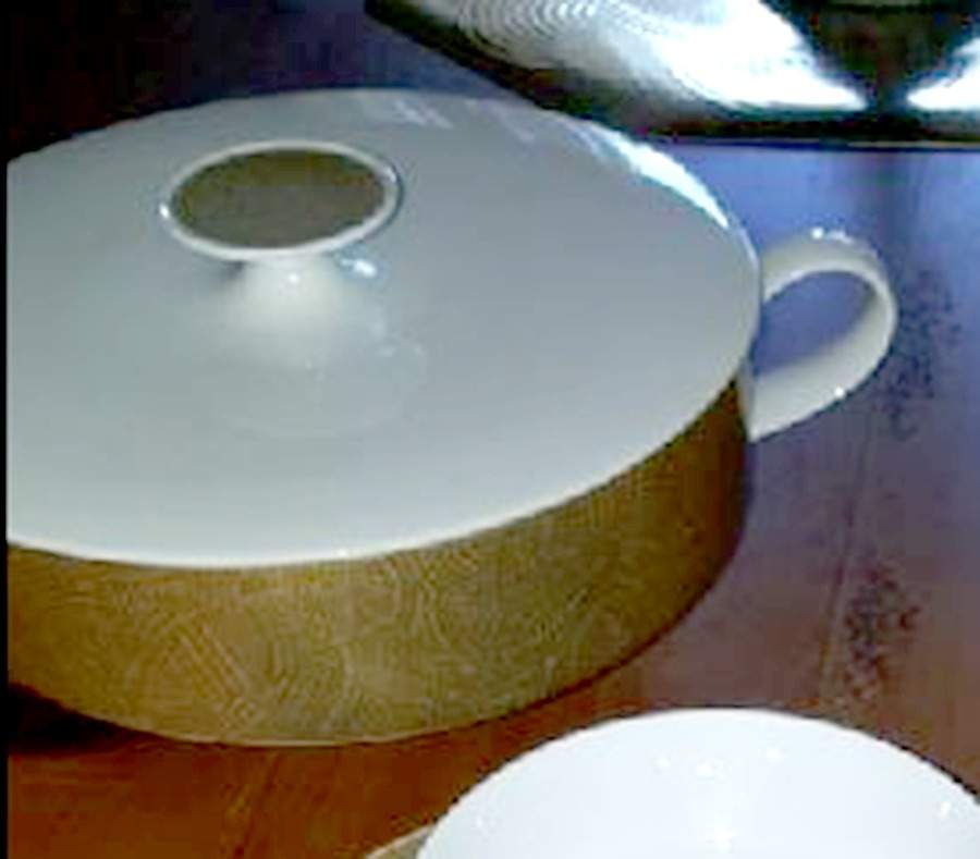 R3085 Round Covered Vegetable by Rosenthal - Continental-1