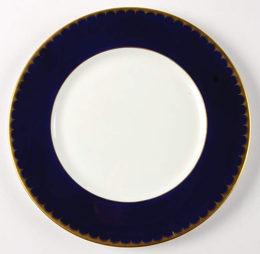 RD397 Dinner Plate by Royal Doulton-1