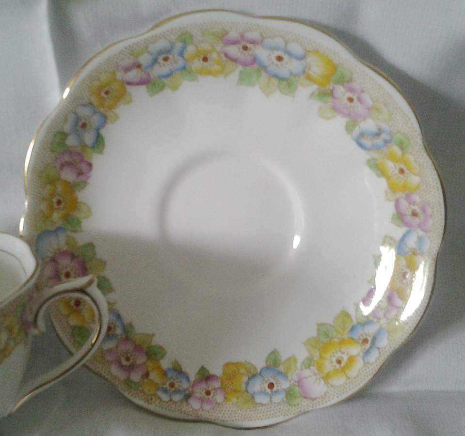 ROA310 Saucer by Royal Albert-1