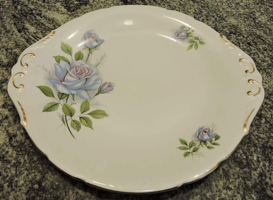 923 (Wide and Narrow Scallops) Handled Cake Plate by Royal Standard-1