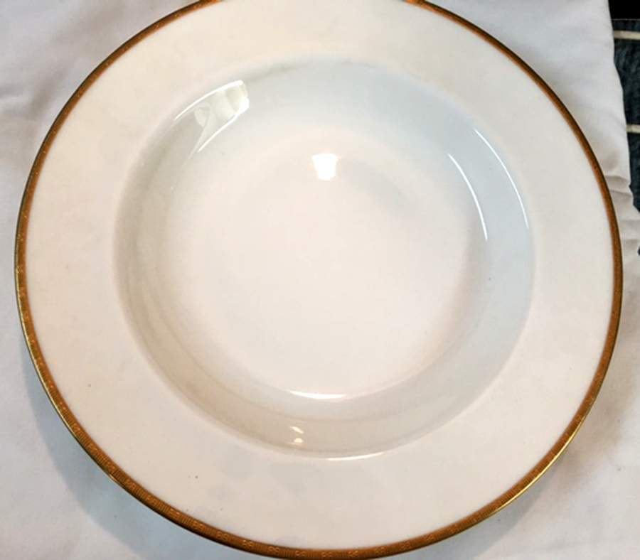E8880 Rim Soup Bowl by Royal Doulton-1