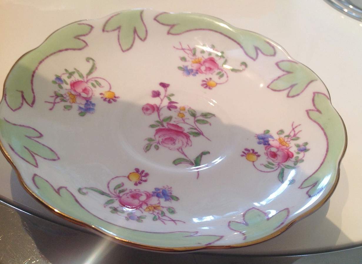 2520 Saucer by Royal Albert-1
