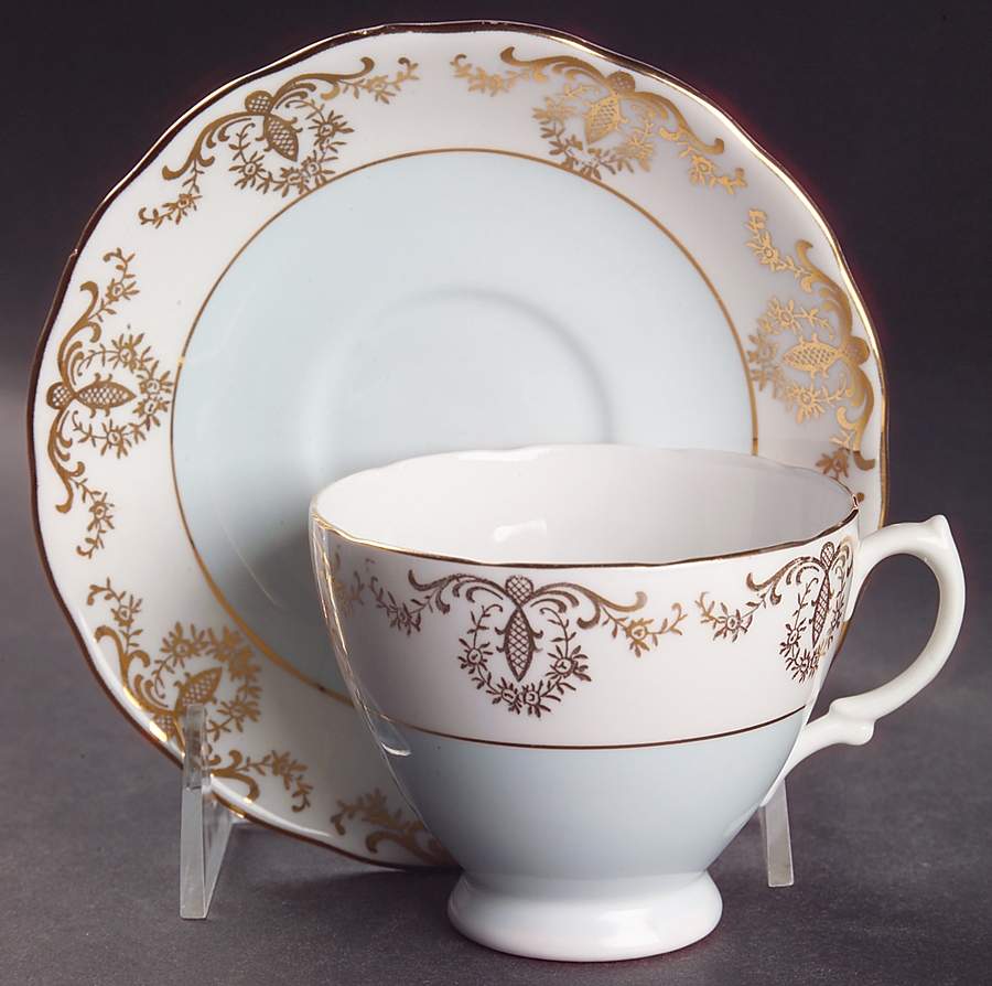 RVA96 Footed Cup & Saucer Set by Royal Vale-1