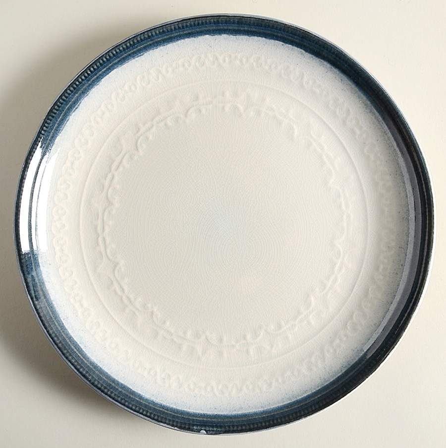 Kenza Eggshell-Black Dinner Plate by Roscher & Co-1