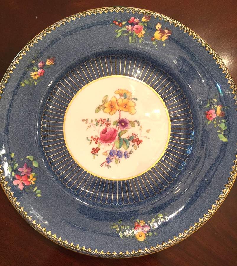 H1208 Dinner Plate by Royal Doulton-1