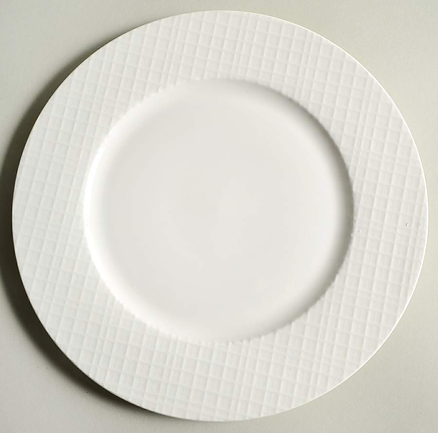 Mesh Dinner Plate by Roscher & Co-1