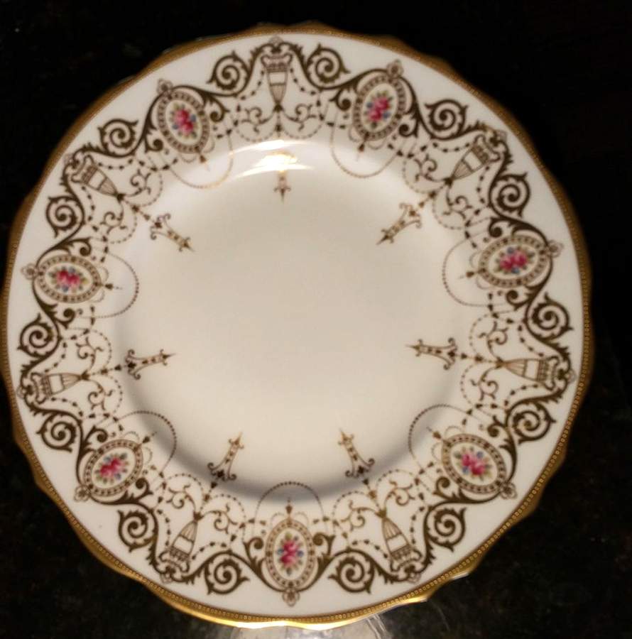 B7254 Dinner Plate by Royal Cauldon-1