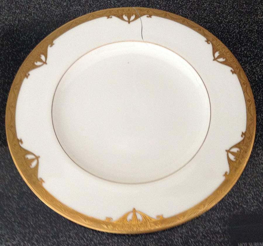 RW346 Luncheon Plate by Royal Worcester-1