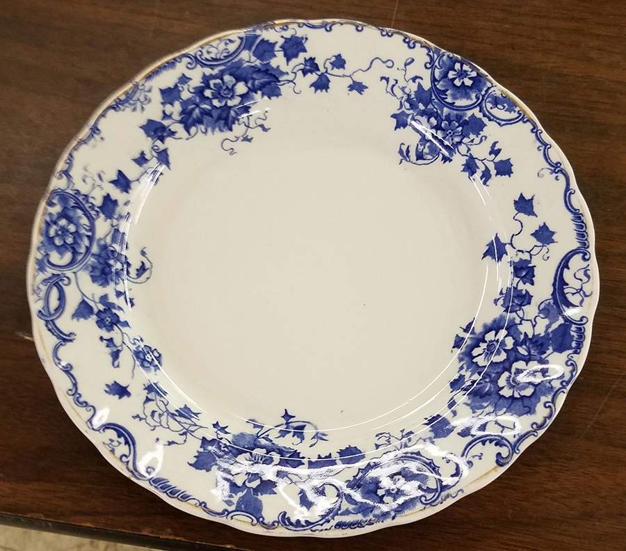 Harrow Dinner Plate by Royal Doulton-1