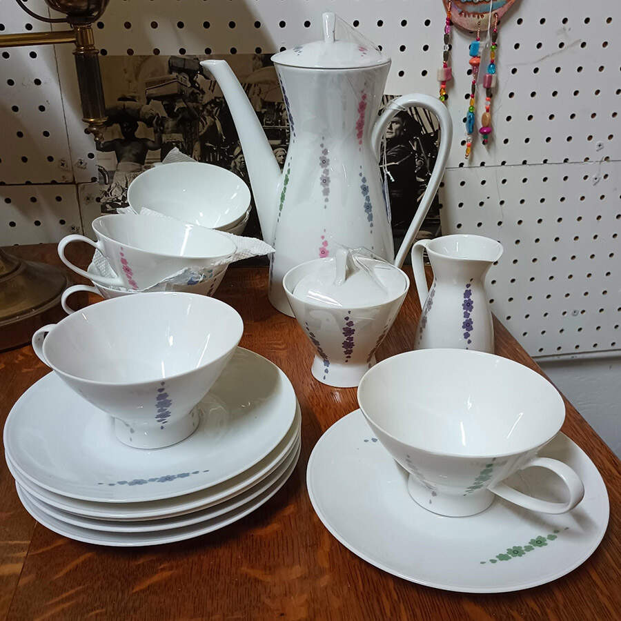 R4001 Footed Cup & Saucer Set by Rosenthal - Continental-1