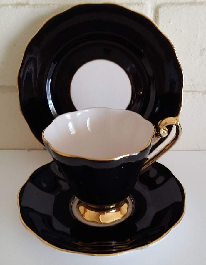 1418 Dessert/Pie Plate by Royal Stafford-1