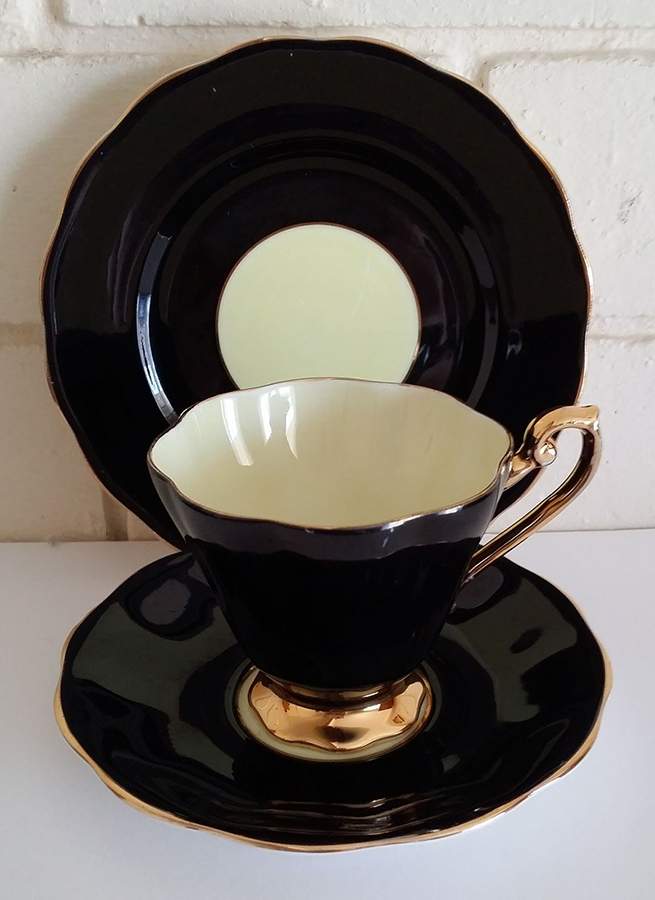 1418 Dessert/Pie Plate by Royal Stafford-1