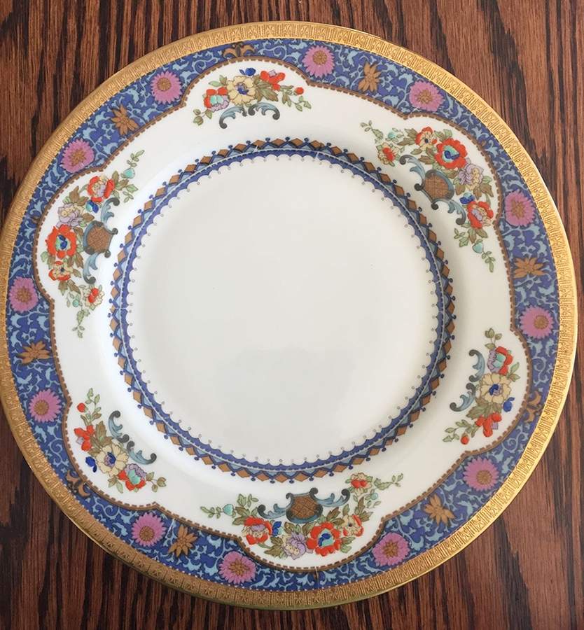 H2868 Dinner Plate by Royal Doulton-1