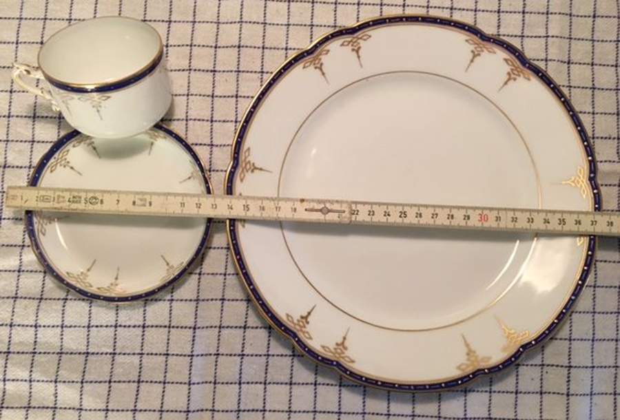 R2373 Dinner Plate by Rosenthal - Continental-1