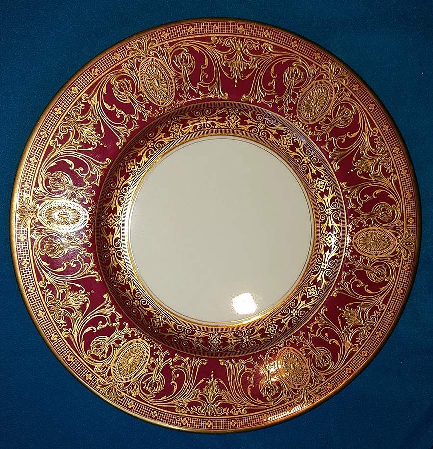 H73 Dinner Plate by Royal Doulton-1