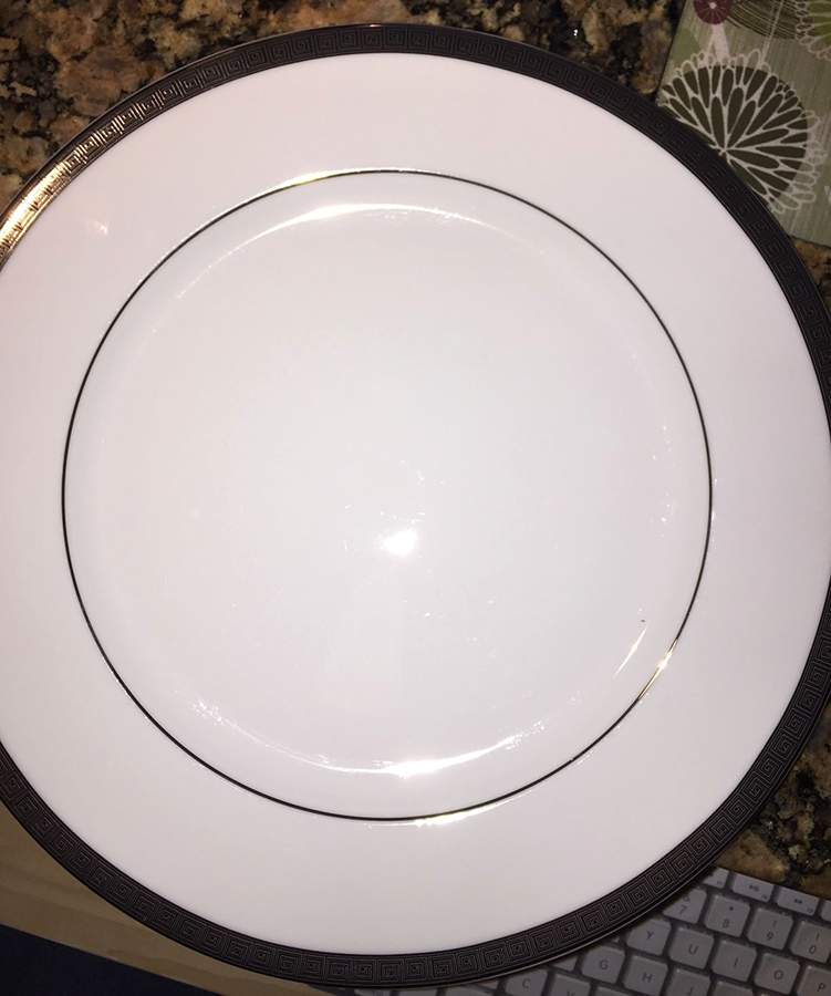 Atlas Dinner Plate by Royal Doulton-1