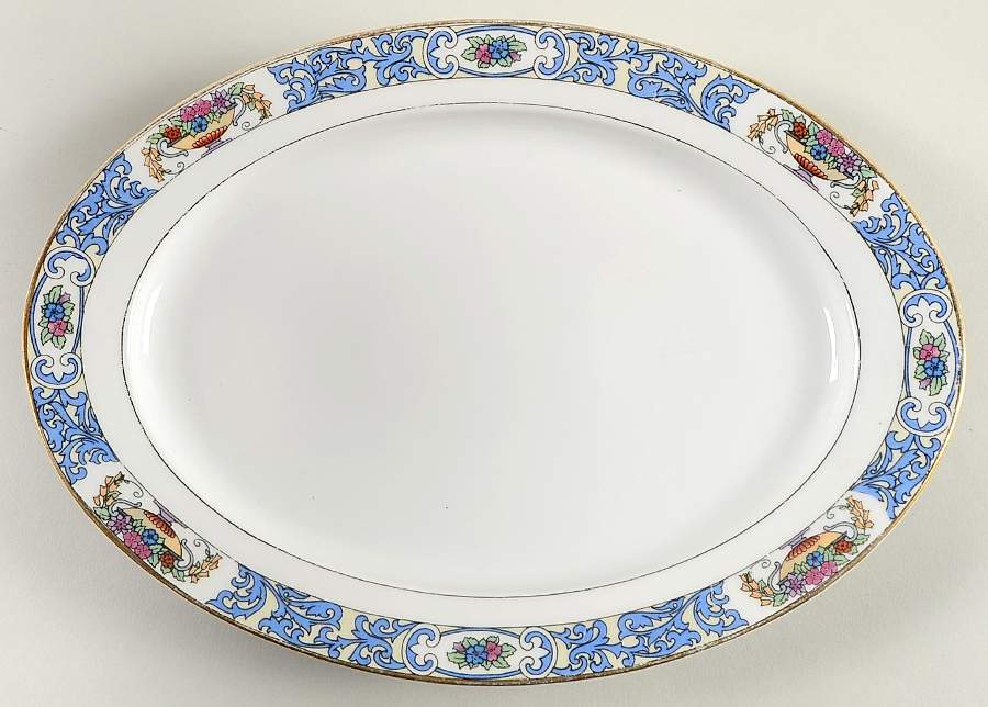 ROB29 10" Oval Serving Platter by Royal Bayreuth-1