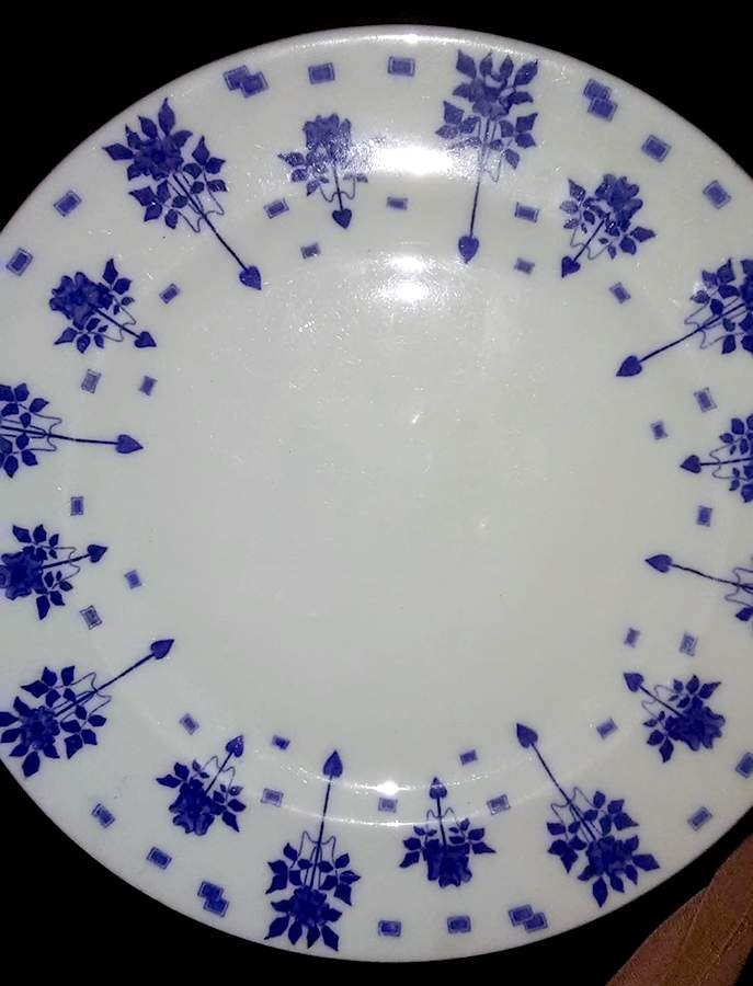 RA6012 Dinner Plate by Royal Doulton-1