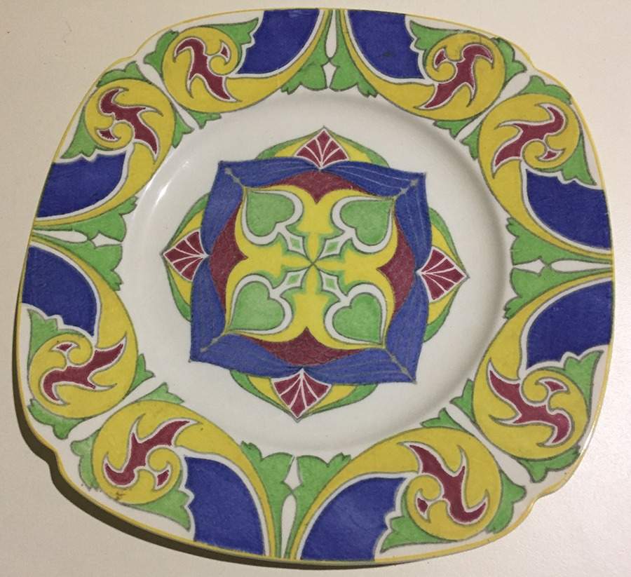 D5661 Dinner Plate by Royal Doulton-1