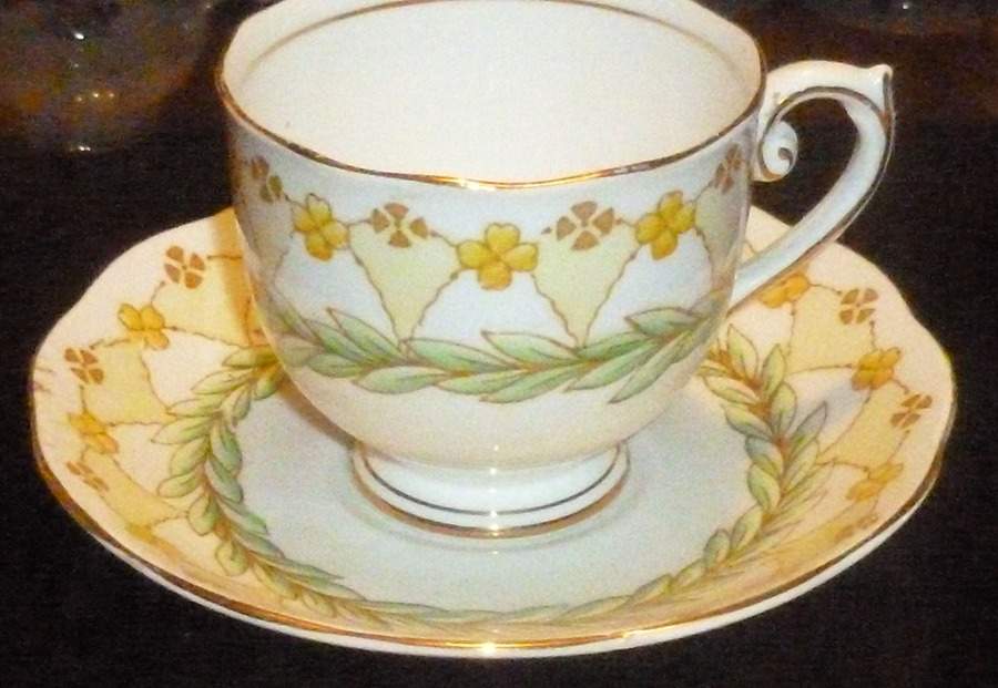 Laurel Footed Cup & Saucer Set by Roslyn (England)-1