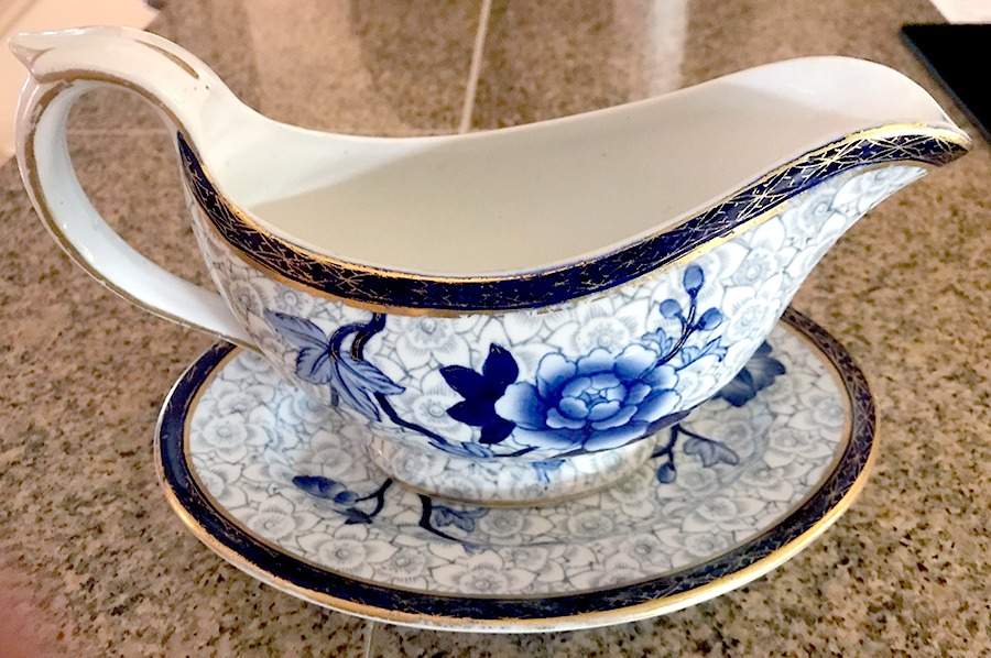 RW354 Gravy Boat & Underplate by Royal Worcester-1