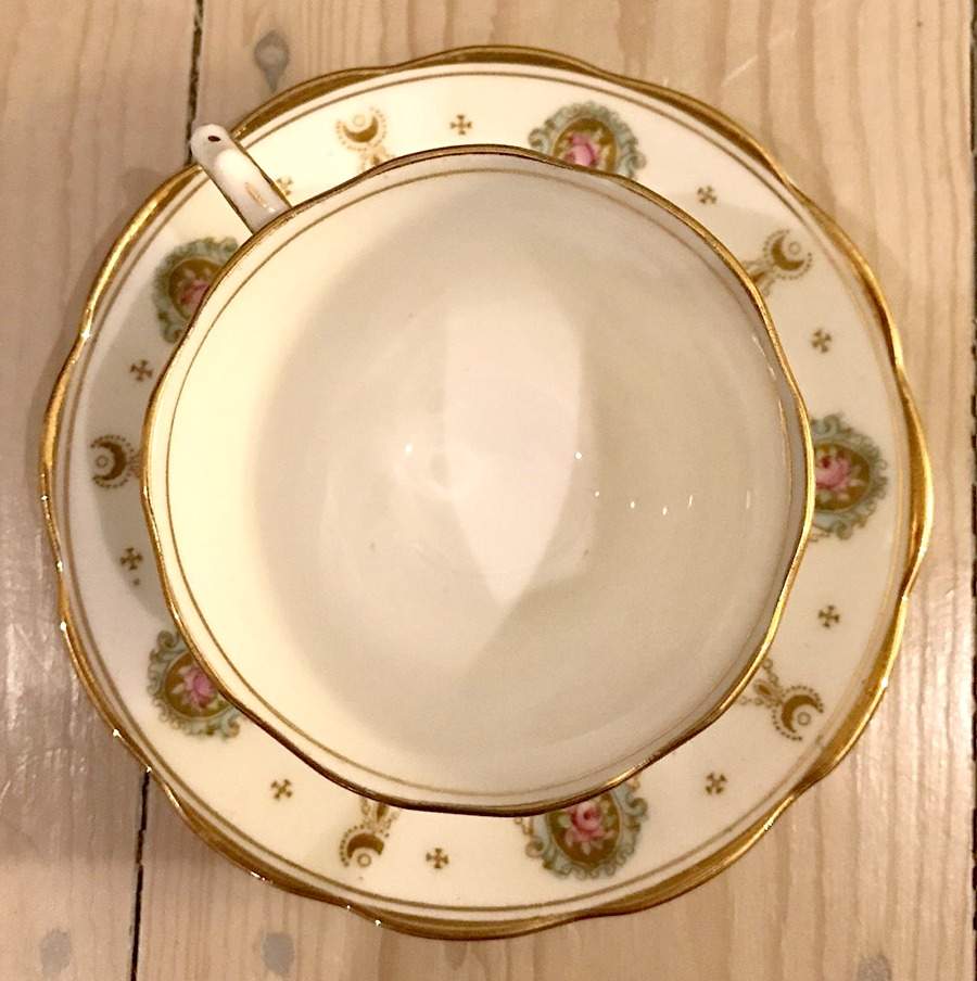 5825 Footed Cup & Saucer Set by Royal Albert-1