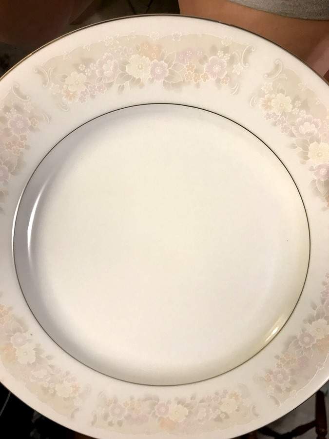 RCW32 Dinner Plate by Royal Crown (Japan)-1