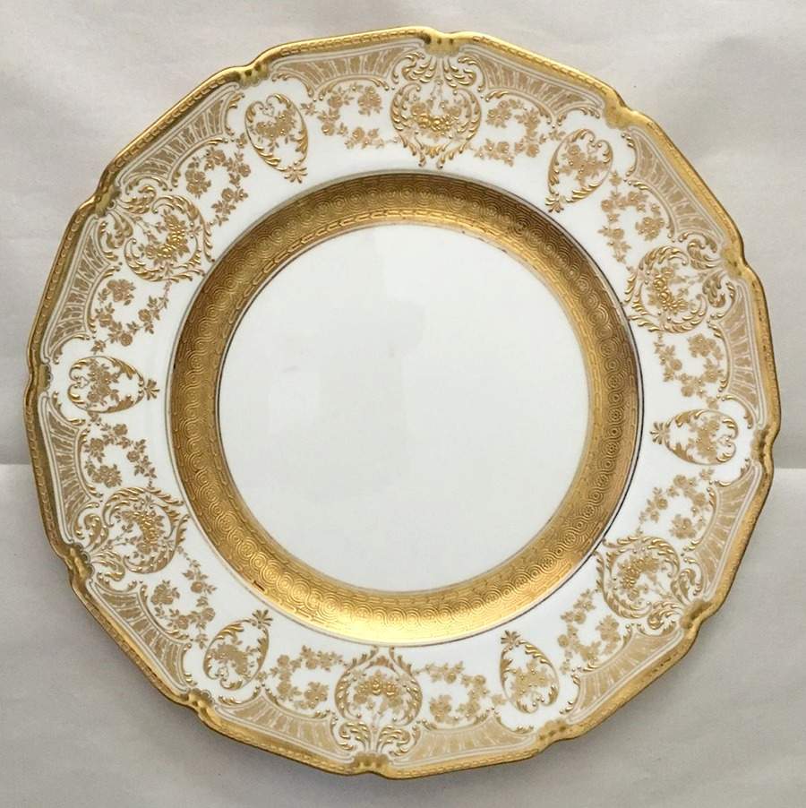 E4385 Dinner Plate by Royal Doulton-1