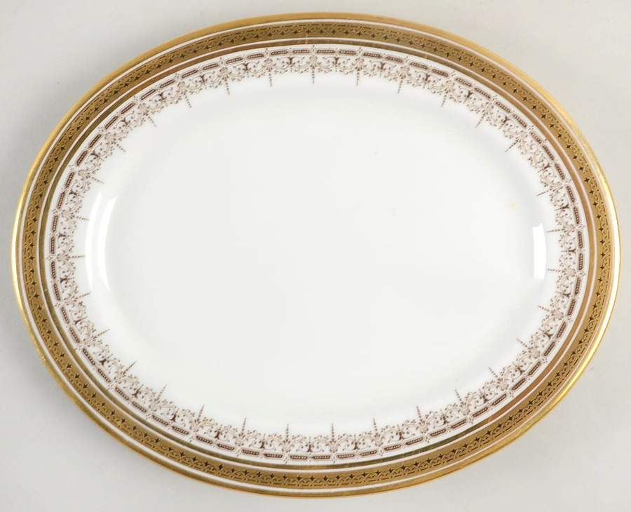 H4411 9" Oval Serving Platter by Royal Cauldon-1