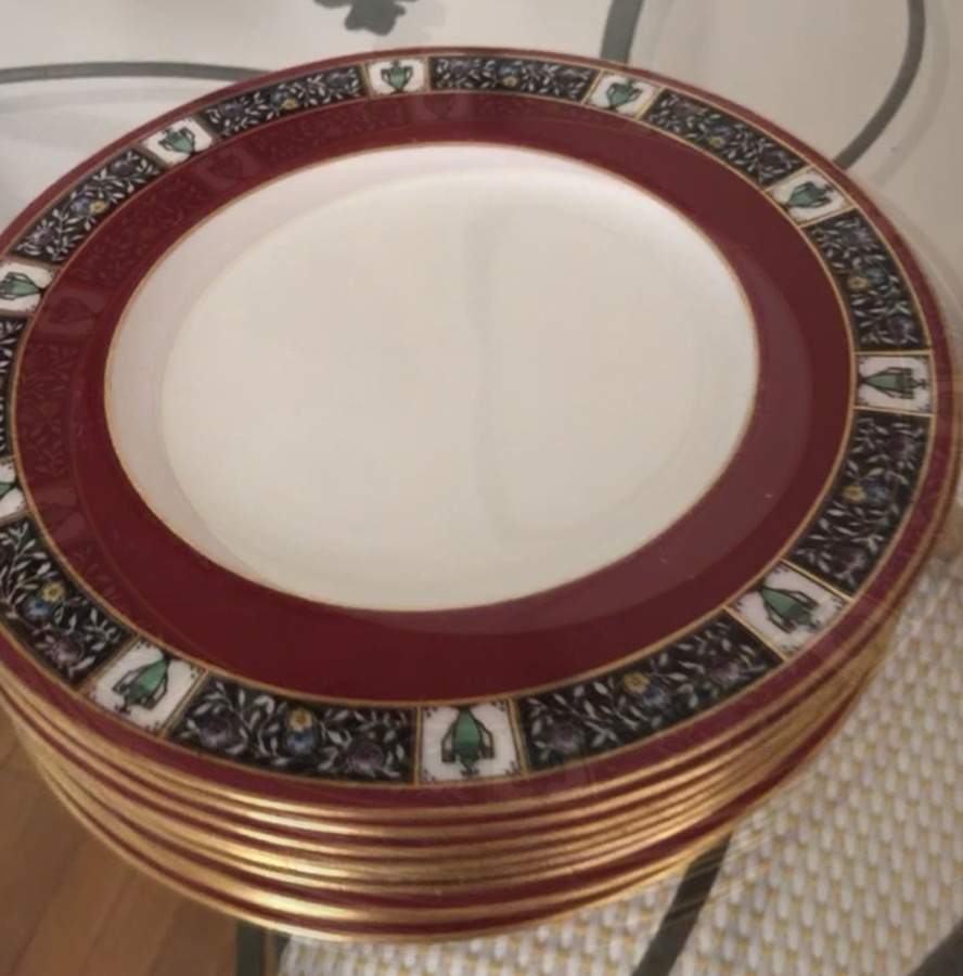 C1910 Maroon Dessert/Pie Plate by Royal Worcester-1