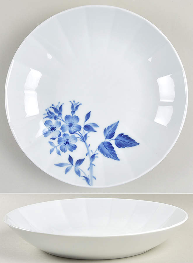 Blomst 9" Individual Pasta Bowl by Royal Copenhagen-1