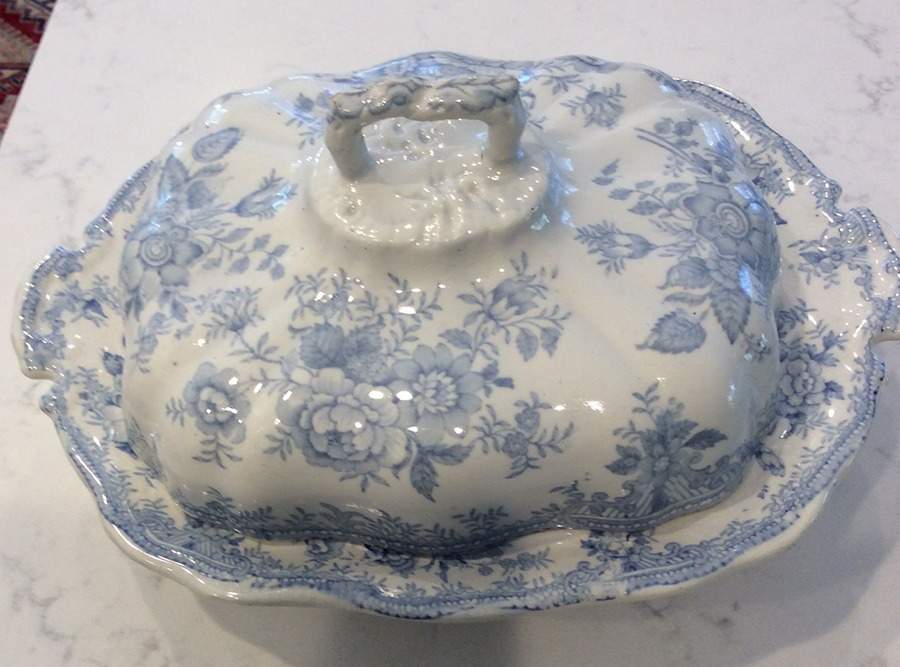 Asiatic Pheasants Oval Covered Vegetable by Royal Doulton-1