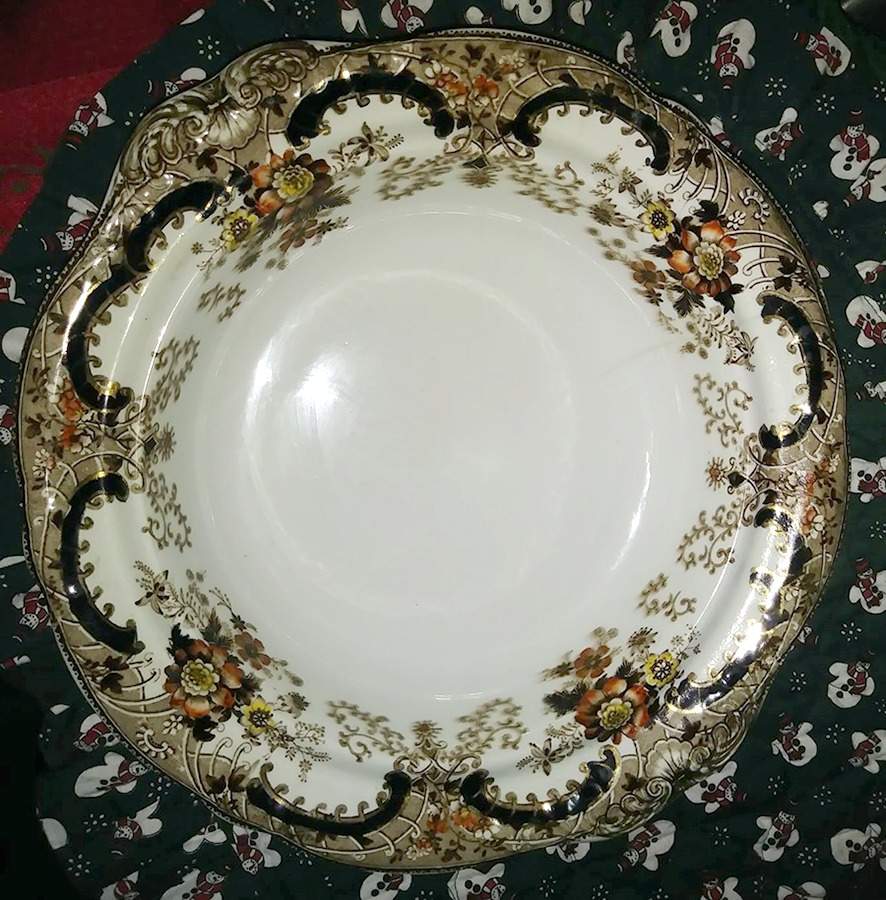 Davenport Round Vegetable No Lid by Royal Winton-1