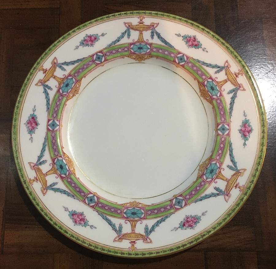 C1032 Dinner Plate by Royal Worcester-1