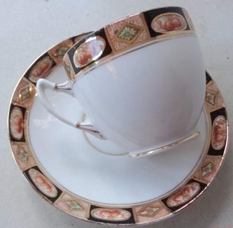 4004 Footed Cup & Saucer Set by Royal Albert-1