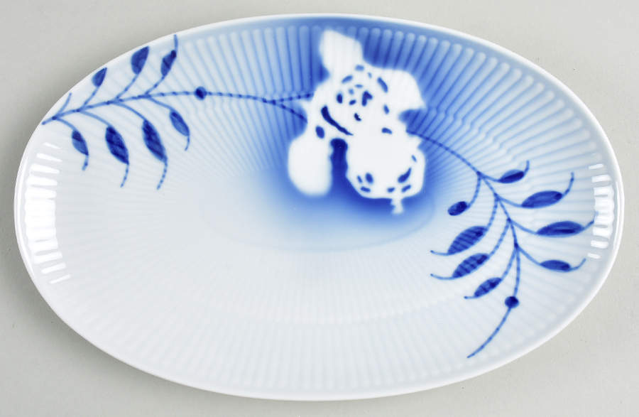 Mega Rose 9" Oval Dish by Royal Copenhagen-1