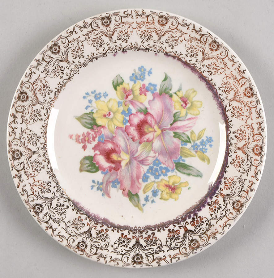RYL409 Bread & Butter Plate by Royal (USA)-1