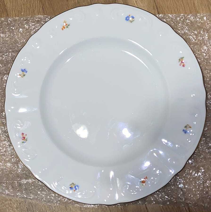 Flowers Dinner Plate by Royal Castle-1