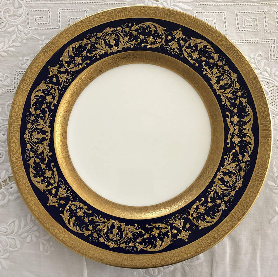 V3334-B Dinner Plate by Royal Cauldon-1