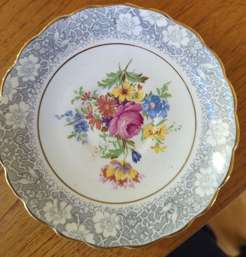 4871A Saucer by Rosina-Queens-1