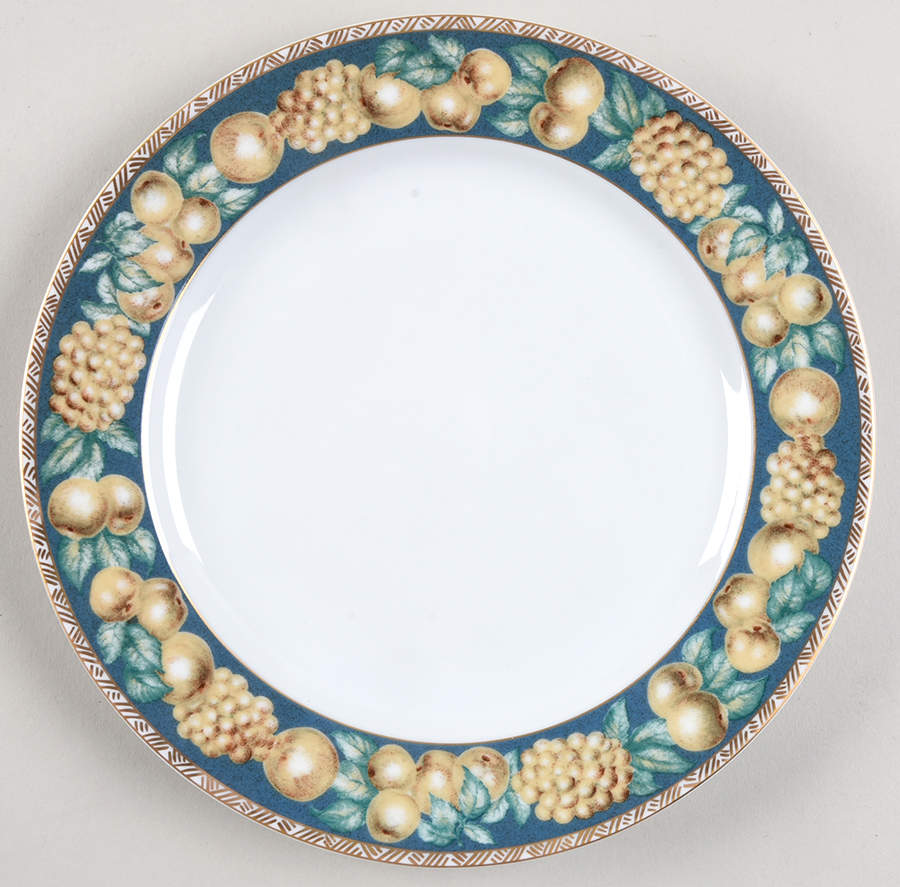 Farnese Salad Plate by Royale (France)-1