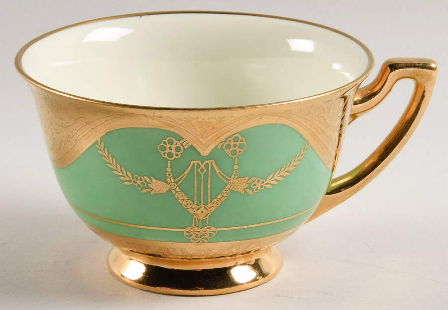 RCQ43 Footed Cup by Royal China (made in France)-1