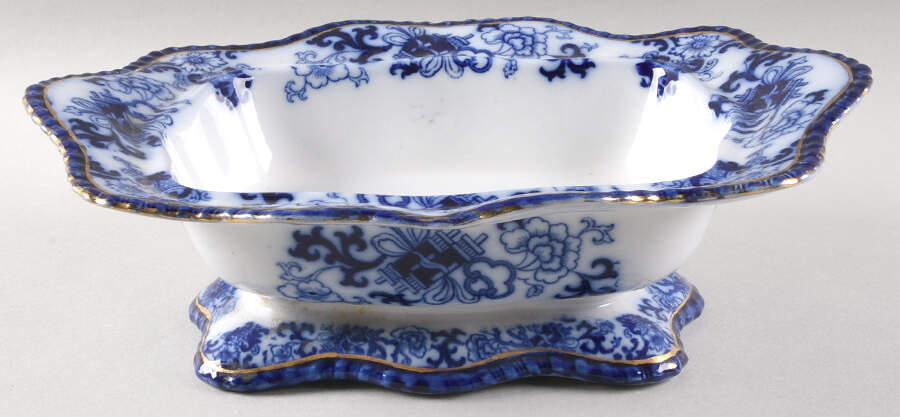 Nankin (Flow Blue) Oval Vegetable No Lid by Royal Doulton-1