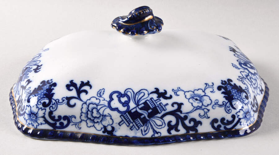 Nankin (Flow Blue) Lid for Oval Vegetable by Royal Doulton-1