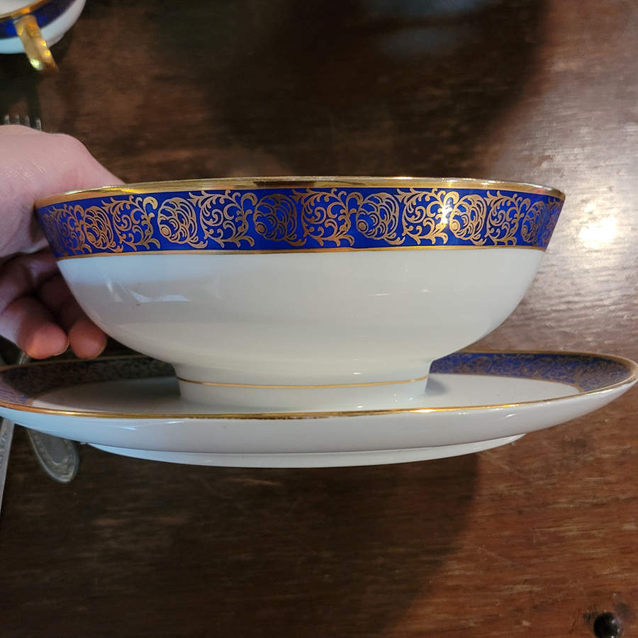 R3130 Gravy Boat with Attached Underplate by Rosenthal - Continental-1