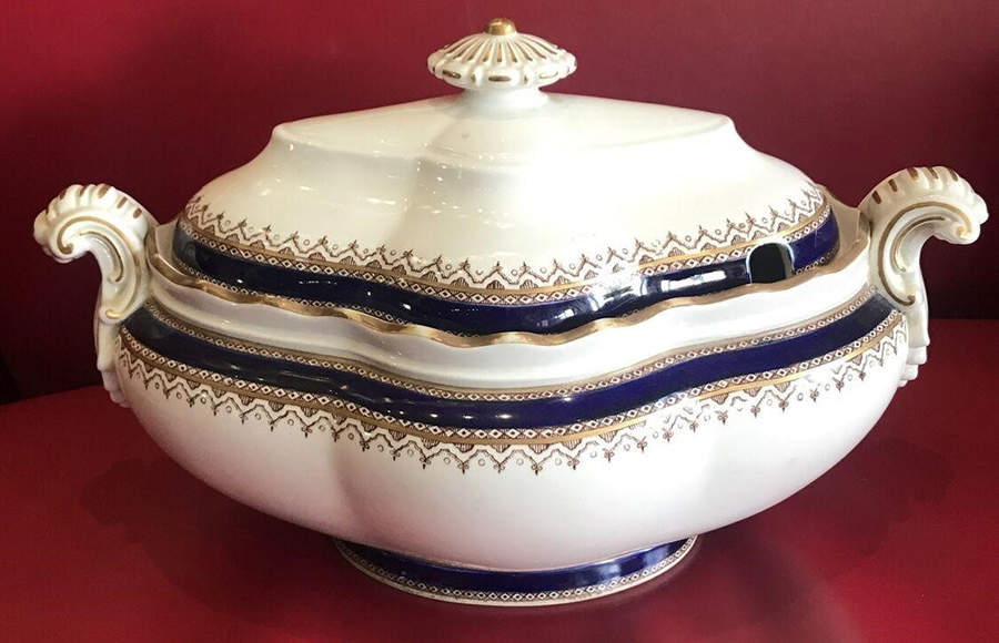 W4105 Oval Tureen & Lid by Royal Worcester-1