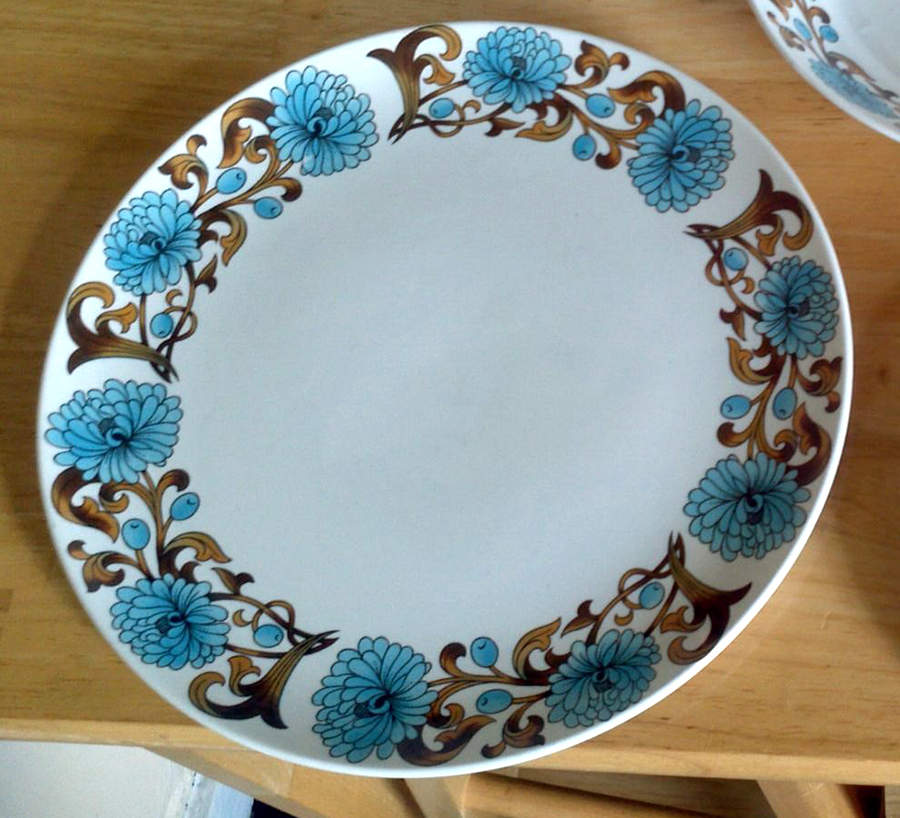 Christine Dinner Plate by Royal Cauldon-1